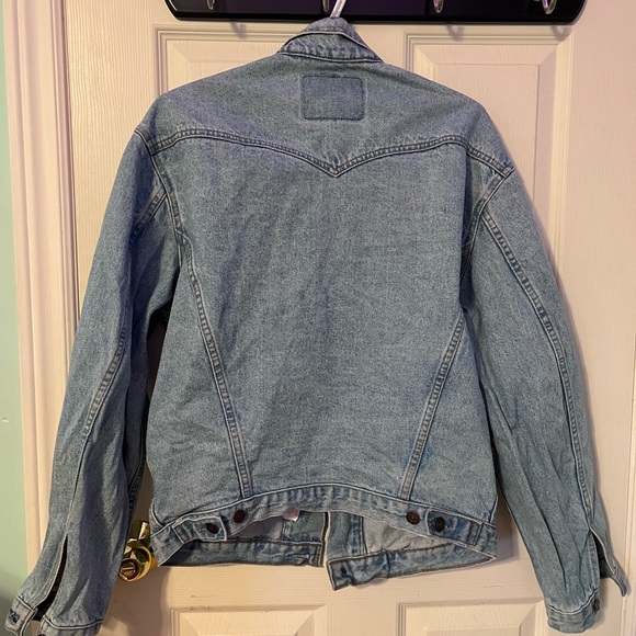 Levis denim jacket - Picture 2 of 5